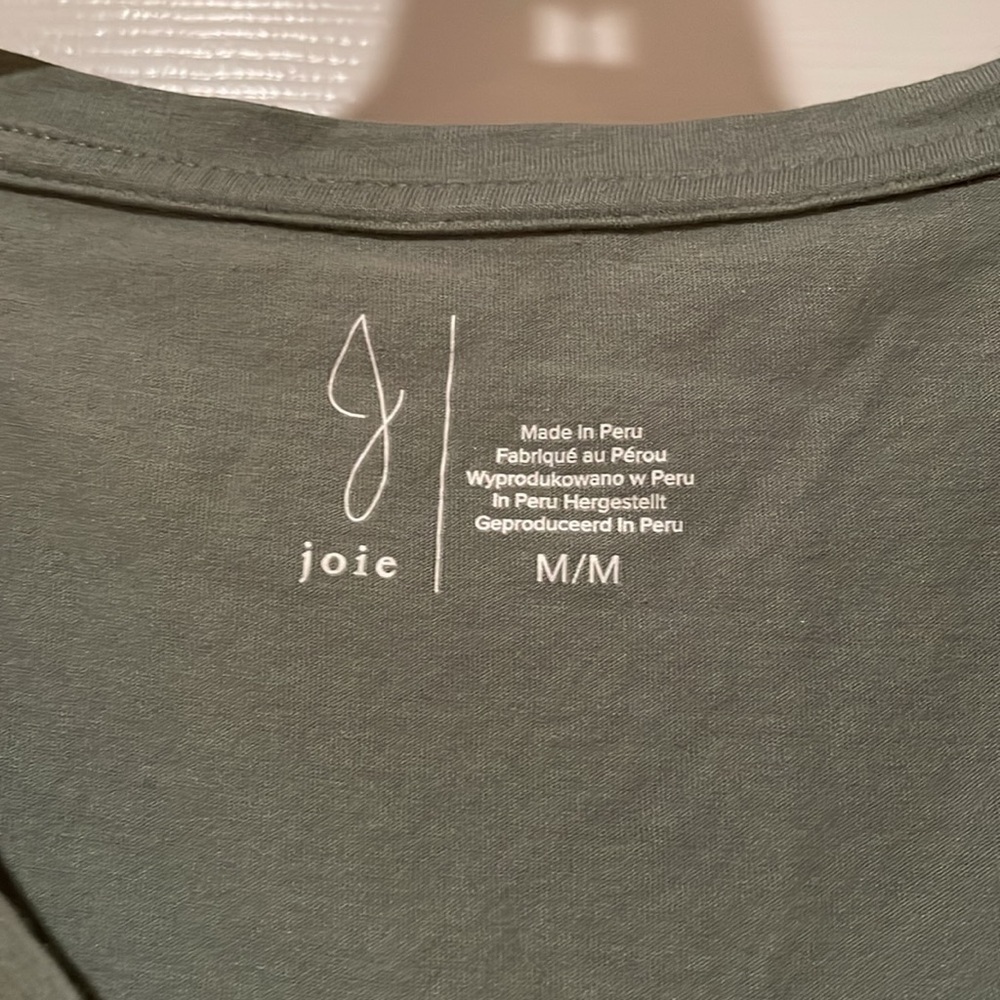Joie v-neck Tshirt - Picture 2 of 3